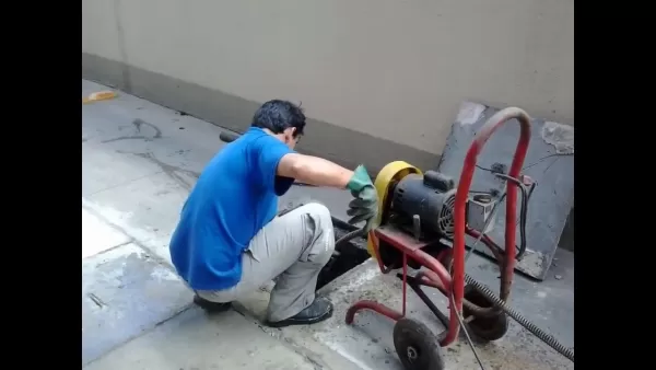 Desentupimento de pia Curitiba